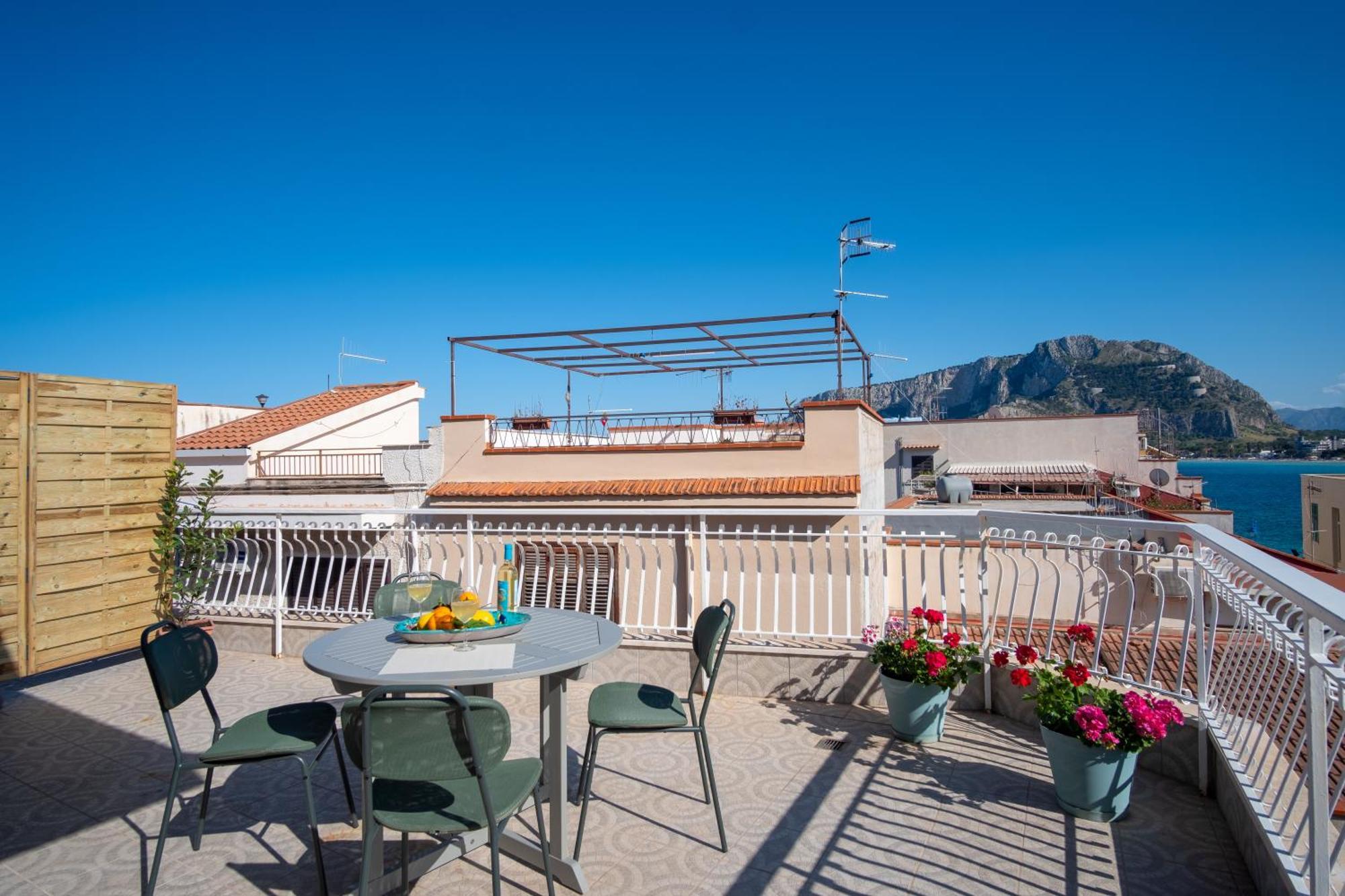 Mondello Sunsea House Apartment ภายนอก รูปภาพ