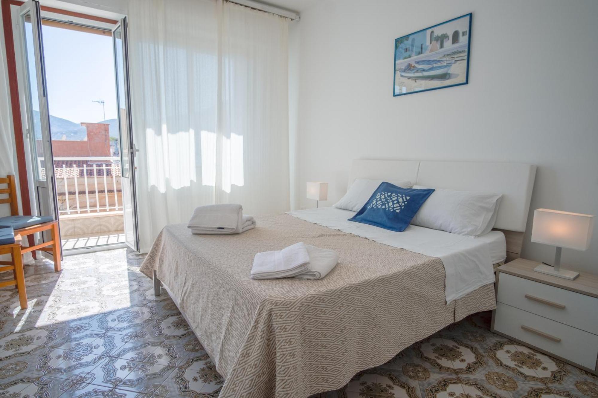 Mondello Sunsea House Apartment ภายนอก รูปภาพ