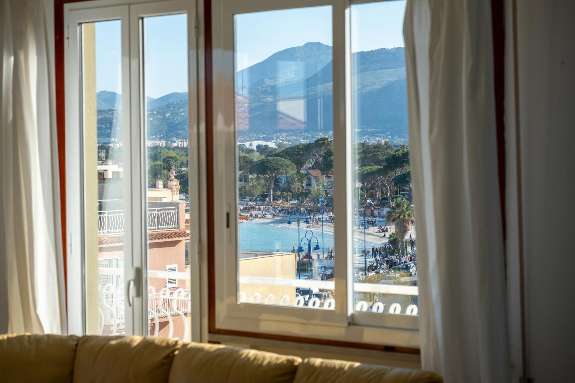 Mondello Sunsea House Apartment ภายนอก รูปภาพ