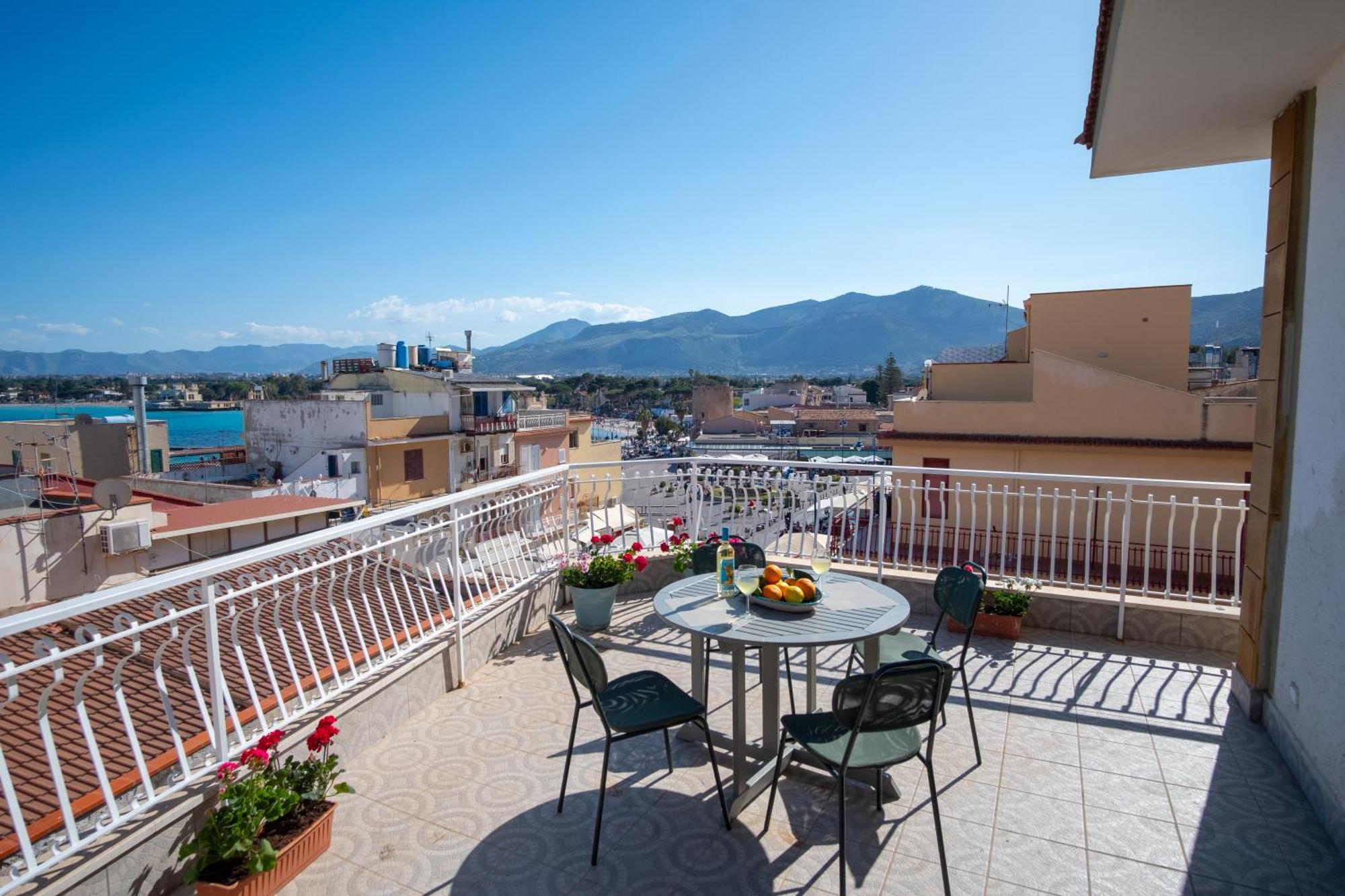 Mondello Sunsea House Apartment ภายนอก รูปภาพ
