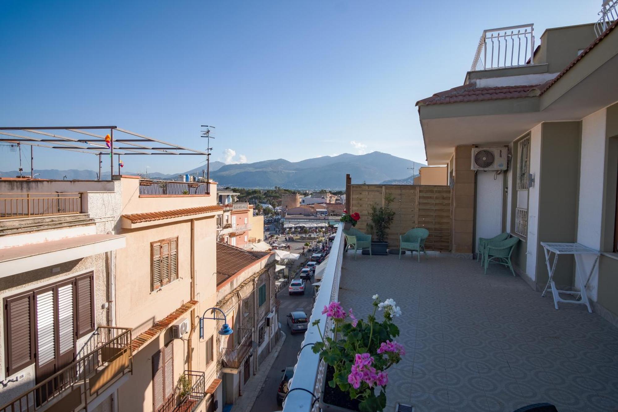 Mondello Sunsea House Apartment ภายนอก รูปภาพ